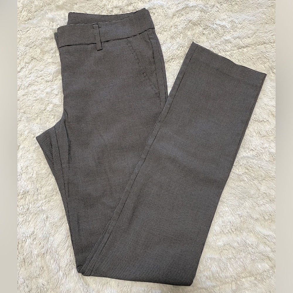 New York & Company 4 Pocket Houndstooth Straight Leg Dress Pants